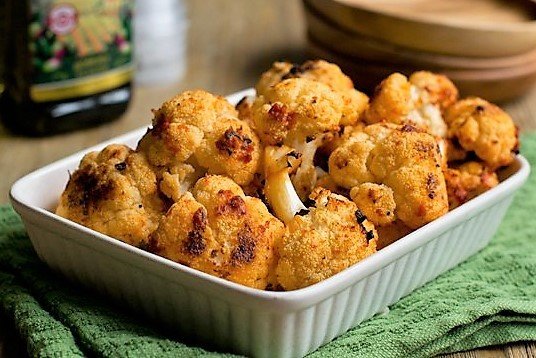 Cauliflower roast with whole spices and coconut milk