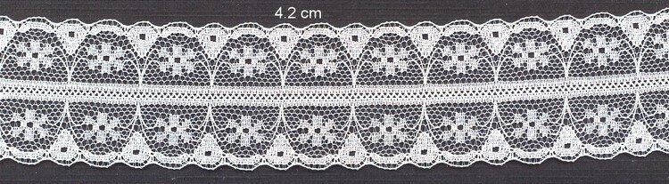 Ribbons 64 1m off white