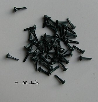 3 mm brads  dark green