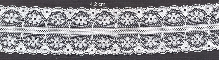 Ribbons 64 1m off white