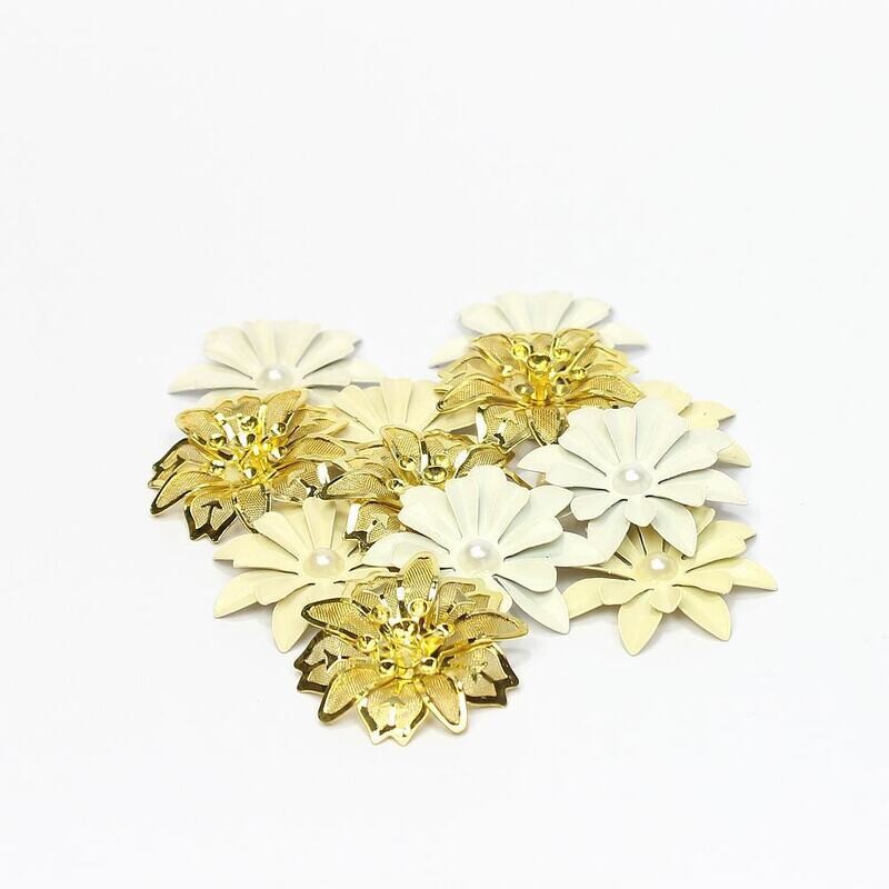 Metalen bloemen