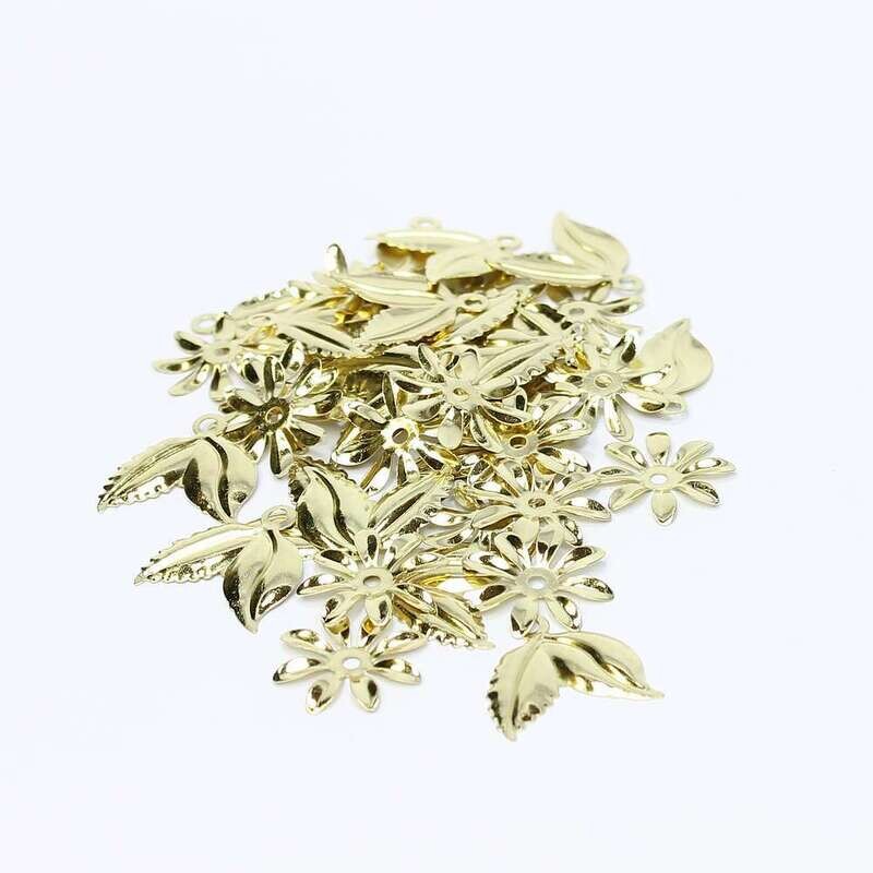 Metalen bloemen en blaadjes goud