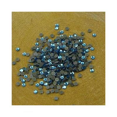 Hotfix strass 2mm aqua blauw Hotfix strass 2mm aqua blauw