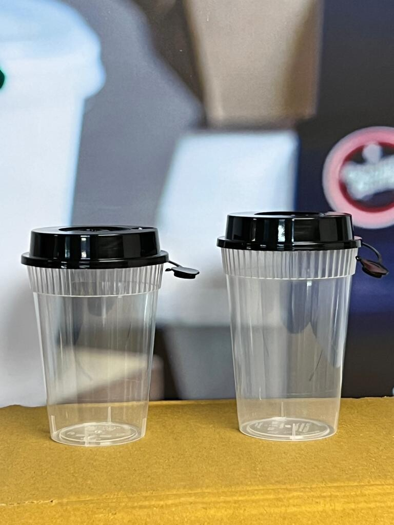 500 mL Sipper Cup with Black Lid