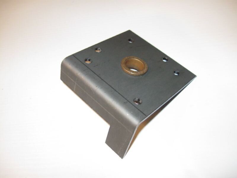 Plaque avec bague de vis