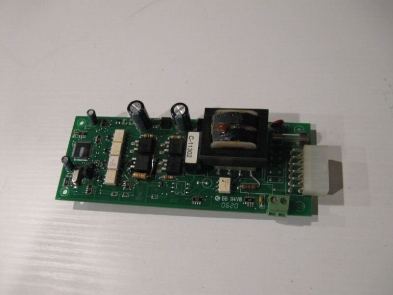 Carte électronique ajustable