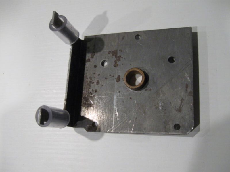 plaque avec bague de vis