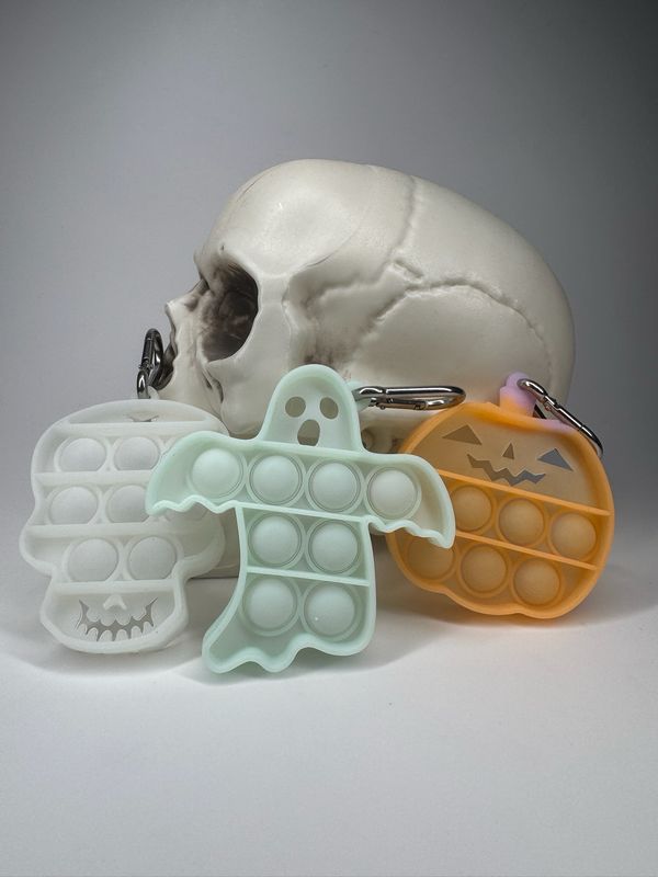 Pop It Keychains (GLOW IN THE DARK!)