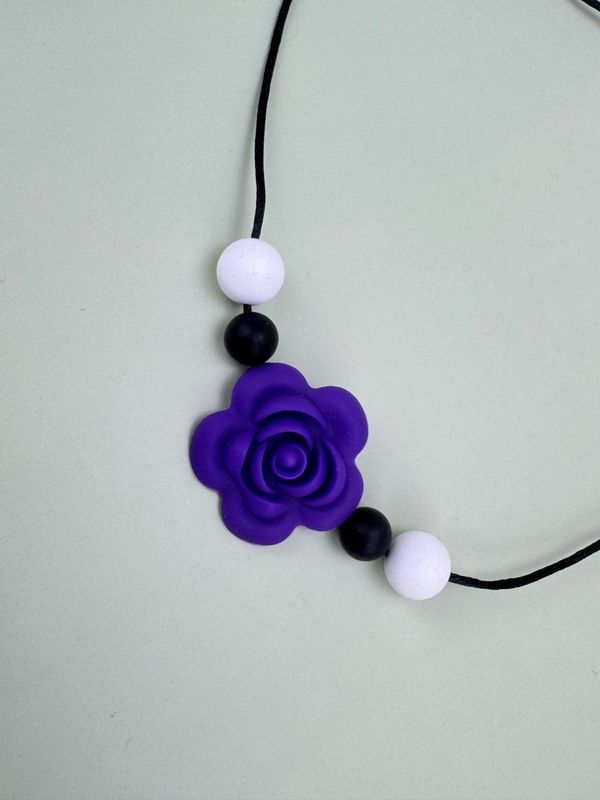 Flower Chew Necklace (freebie)