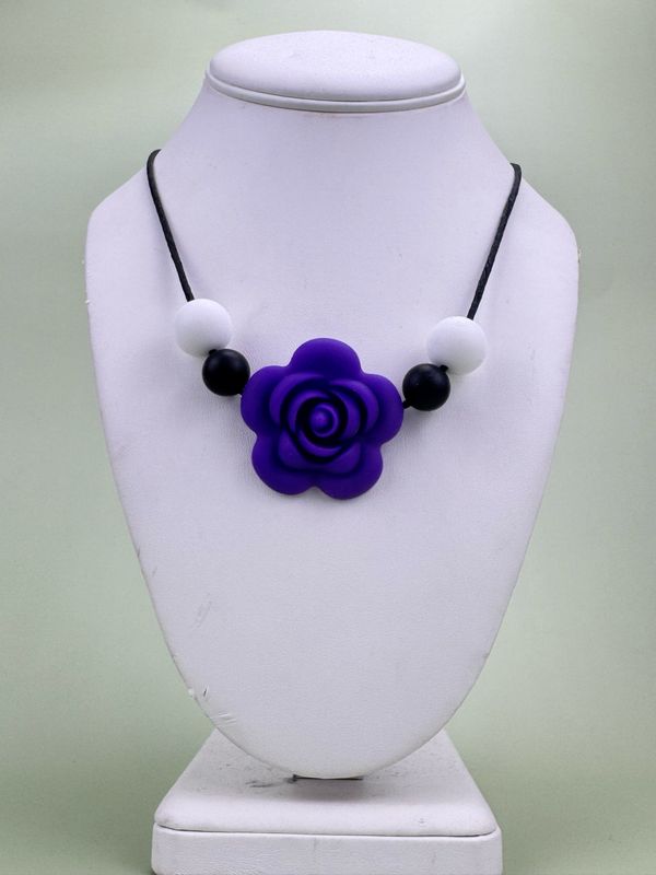 Flower Chew Necklace (freebie)