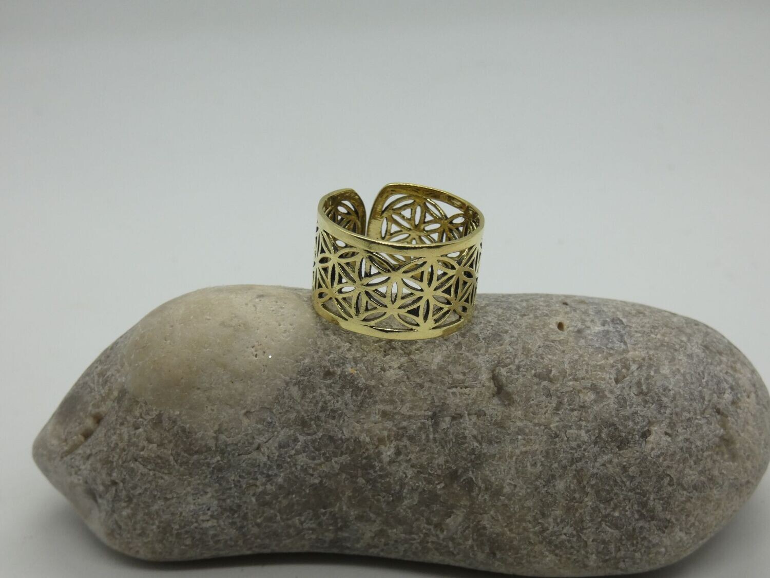 Bague en bronze ajustable motif fleur de vie