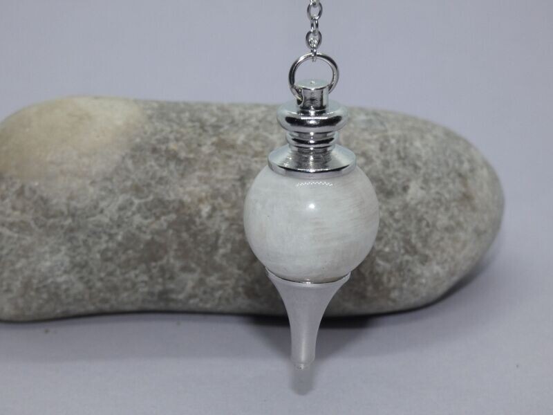 Pierre de Lune Blanche Pendule