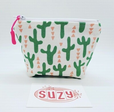 Boho Cactus w/zipper pull (small)
*AS SEEN IN THE 2021 PHX HOME & GARDEN HOLIDAY GIVE GUIDE**
