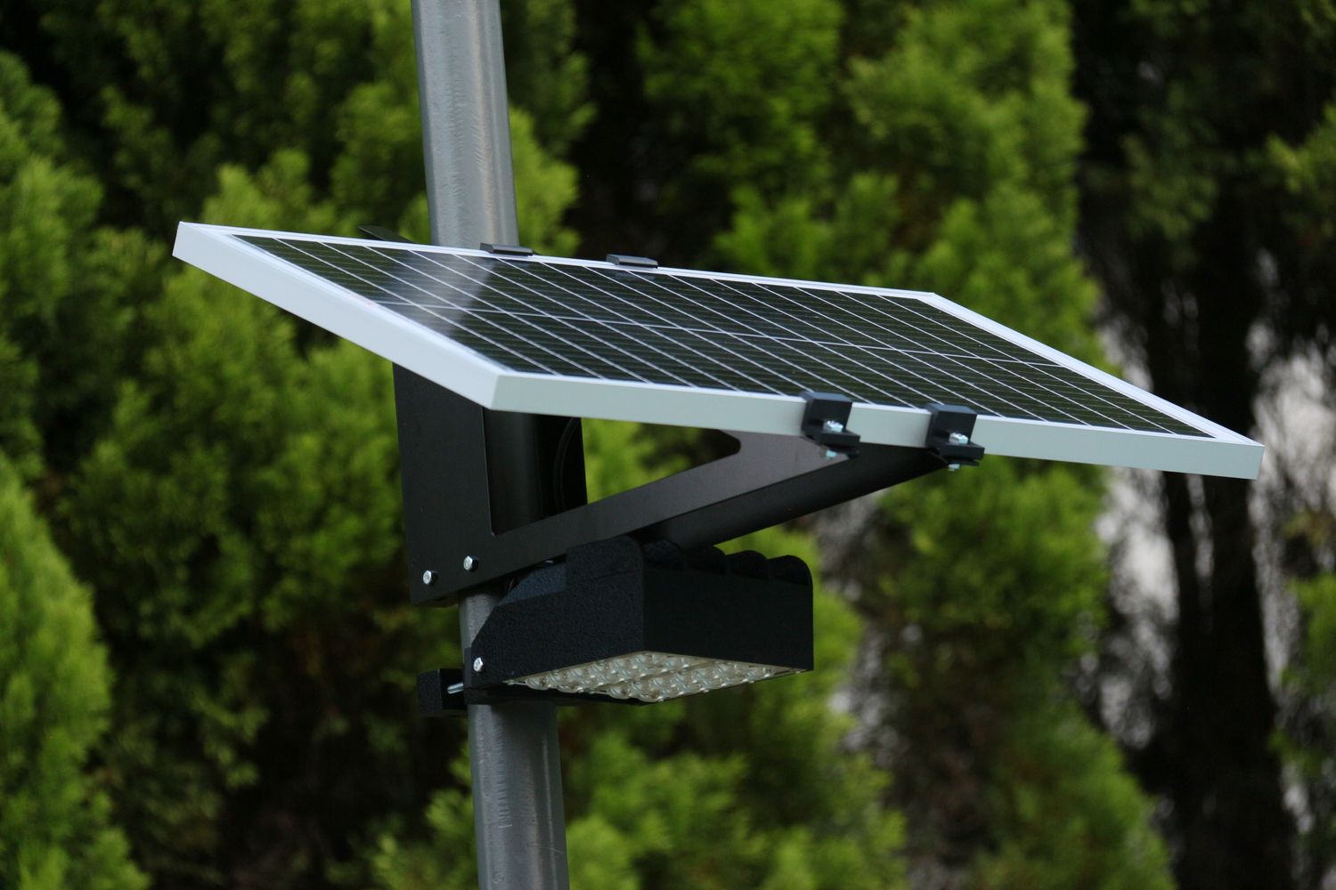 160Wh-Solar Powered StreetLight