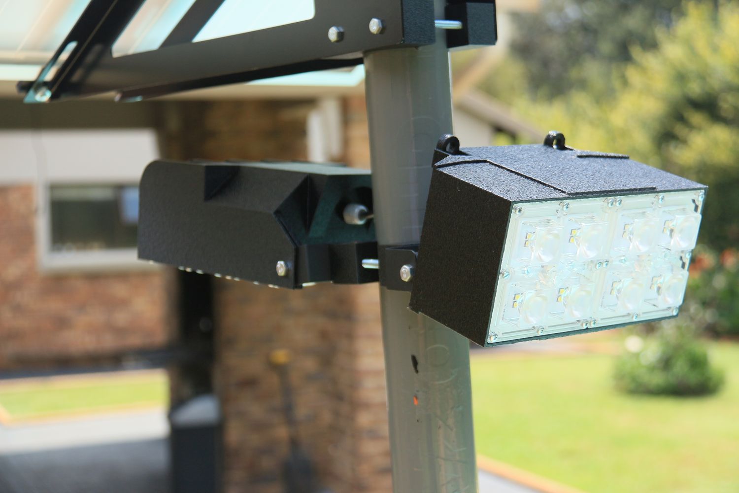 160Wh-SolarPowered Floodlight