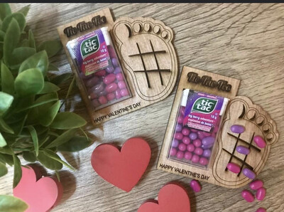 Valentines Day Tic-Tac-TOE Game(comes With Tic Tac Box/Candies)