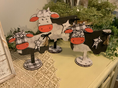 Wooden Cow Set Of 3–5”, 7” &amp; 9”
