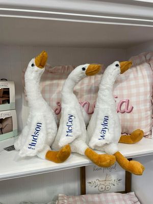 Goose plushie customized with name