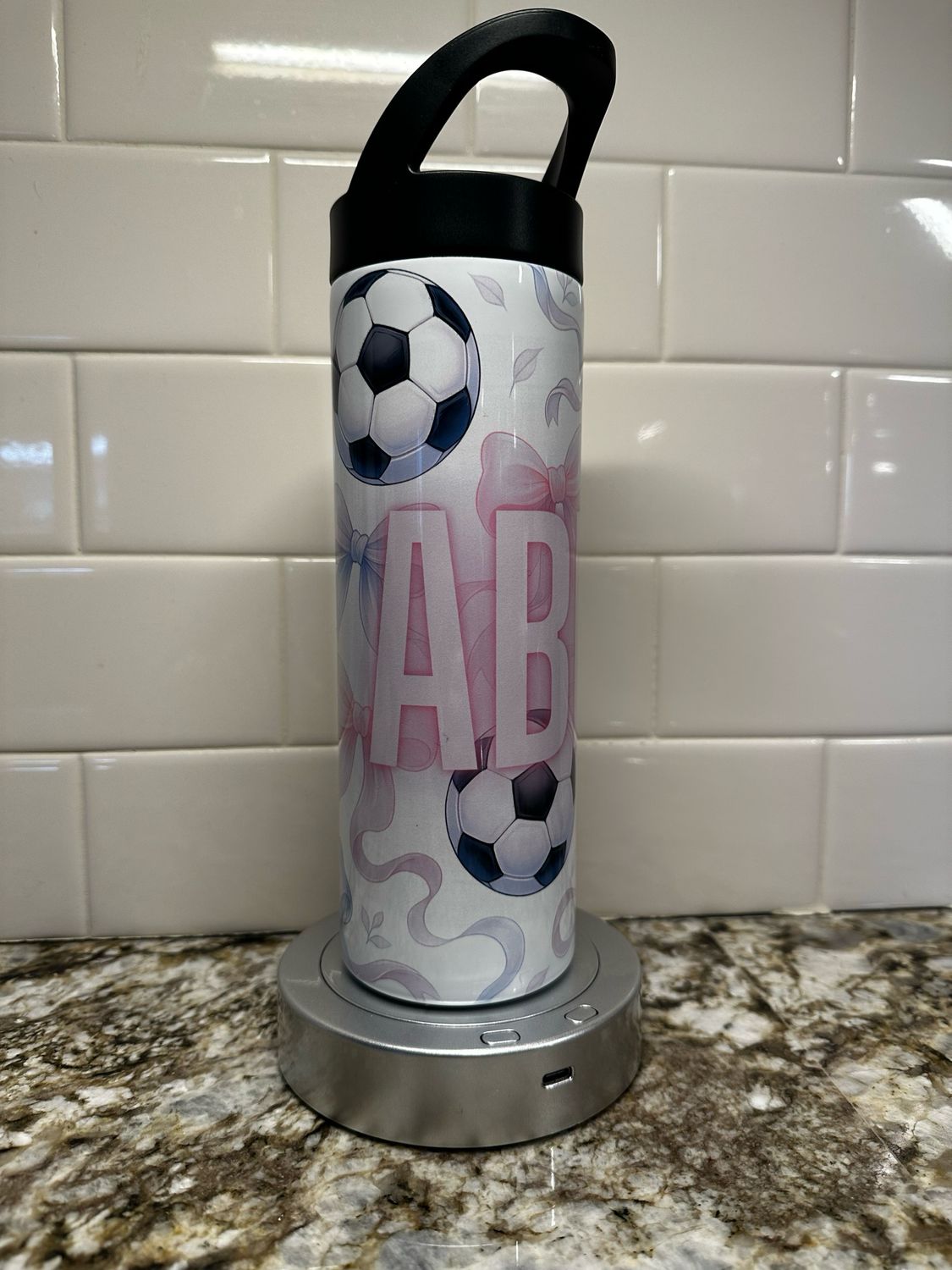 Tumbler 20 oz custom with pop top and handle