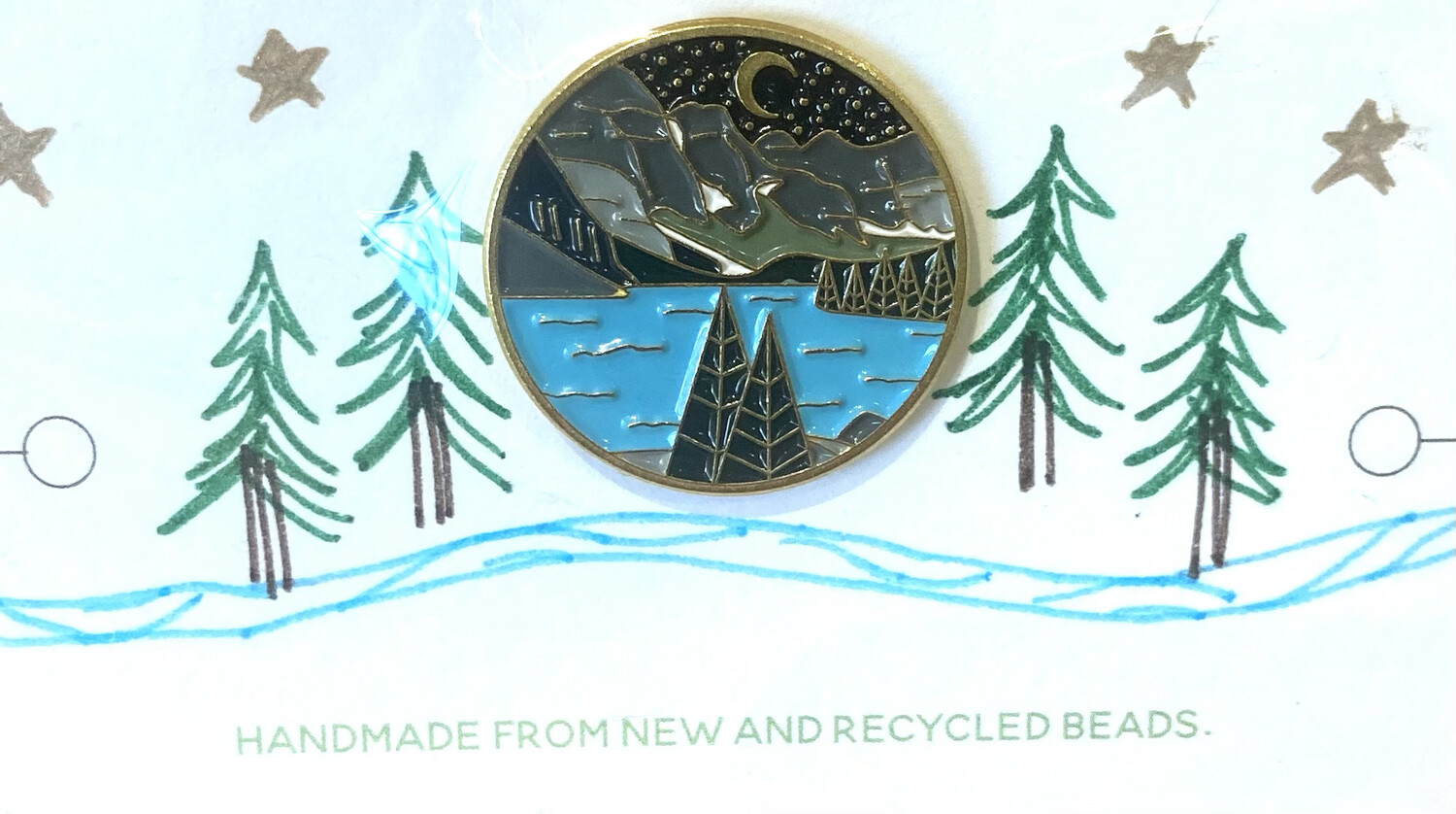 Round Outdoor Life Pin Badges
