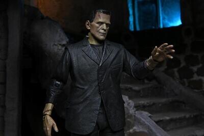 Universal Monsters Ultimate Frankenstein&#39;s Monster (Color) 7&quot; Scale Figure