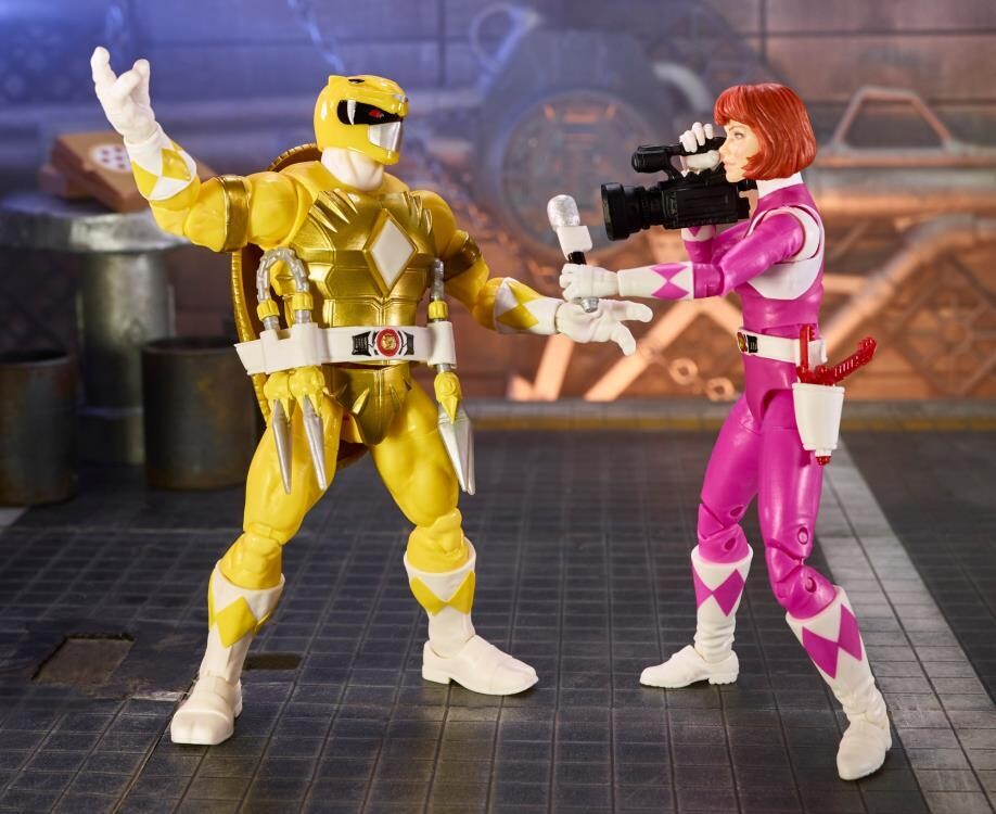 Power Rangers X TMNT Mike Yellow and April Pink Rangers