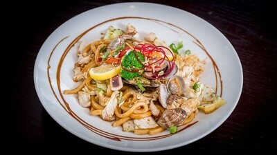 Seafood Yaki Udon