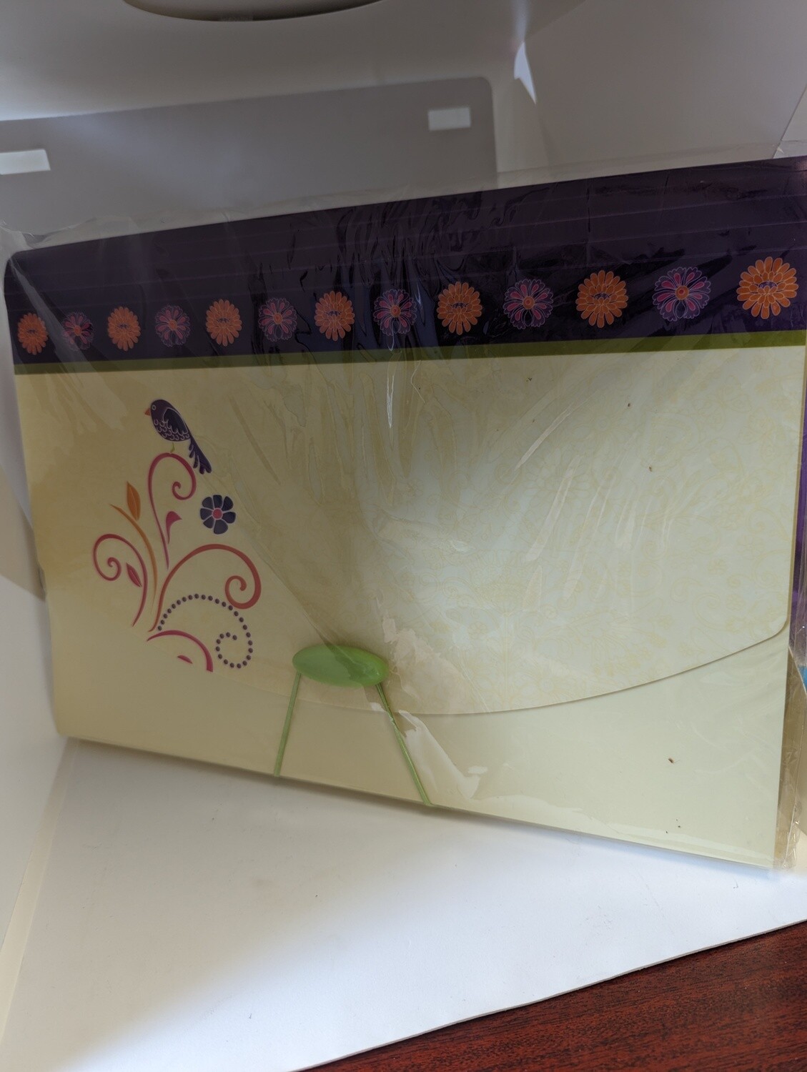 CLASSEUR PLASTIQUE  7 POCHETTES FORMAT LETTRE(M4-1)