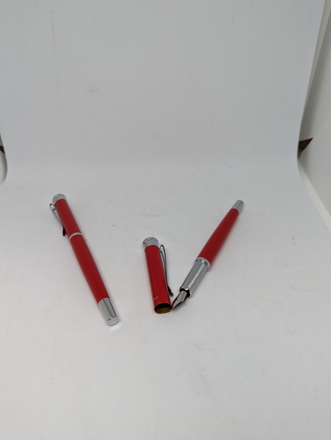 PLUME FONTAINE ROUGE (I1-3)