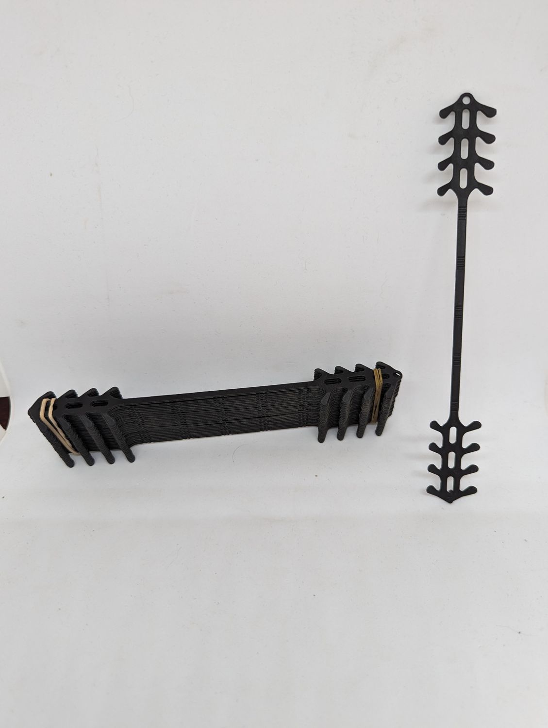 ATTACHE A MASQUE PQT 25(E10-6)