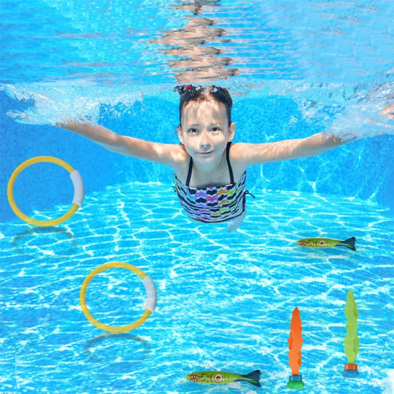 JEUX DANS L&#39;EAU