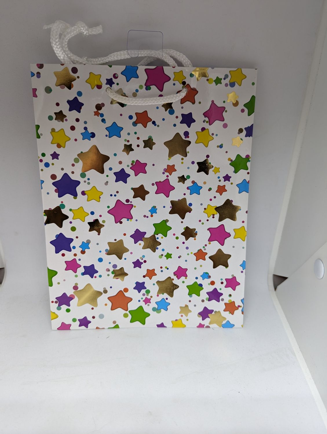 SAC CADEAU MOYEN ETOILES 17.5CM X 23CM (D3-1)