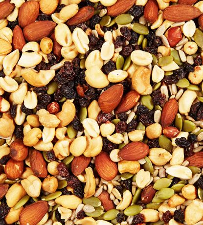 Noix Mélangée De Luxe Salée (AKRO) 6 X 65 GR (2.52 UNITÉ)