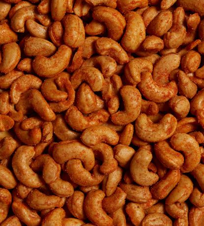 Noix De Cajou BBQ (AKRO)(AVEC PICK)  36 X 40 GR 91.956 UNITÉ)