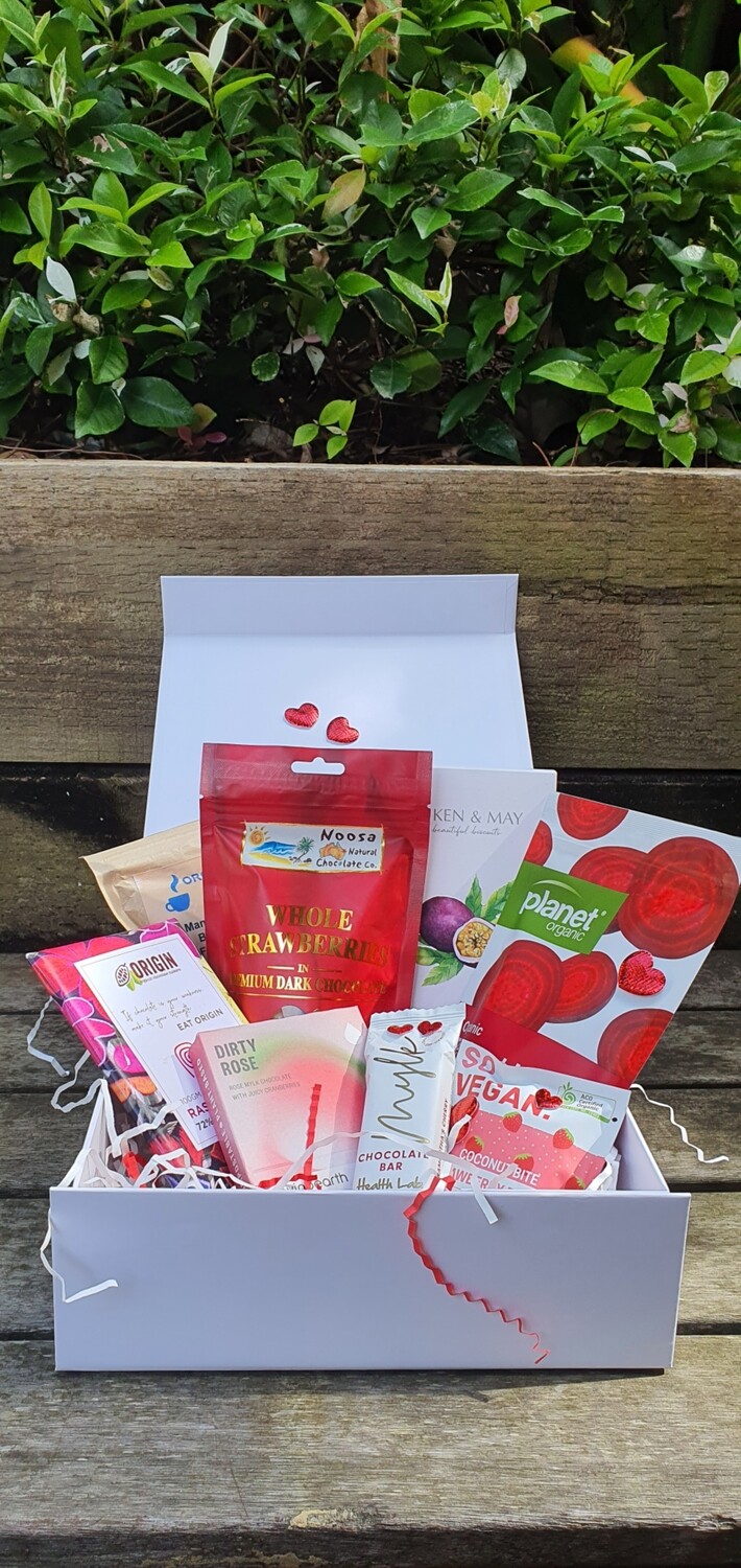 Valentine&#39;s Day Gift Hamper for Her