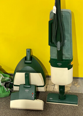 Folletto VK121 set completo.