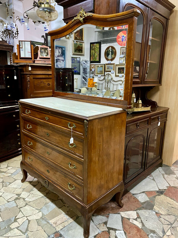 Cassettone con specchio primo novecento