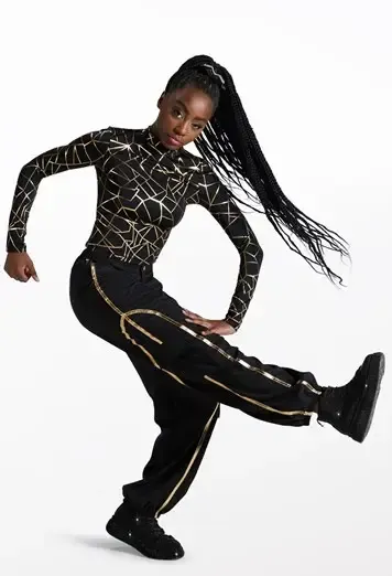 COSTUME: Tuesday • 5:00pm • Annete• Level 3 • Hip Hop•