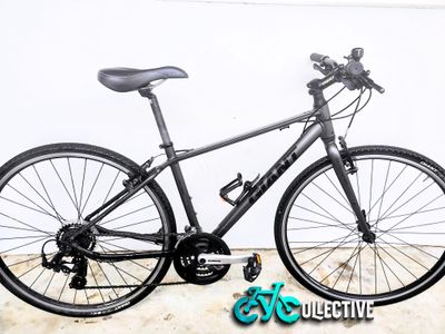 Giant Escape 3 Hybrid Bike