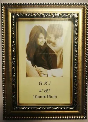 Golden Photo Frame (4×6)