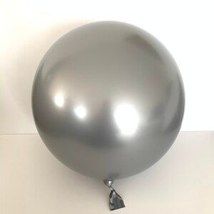 Metallic bobo balloon Silver
