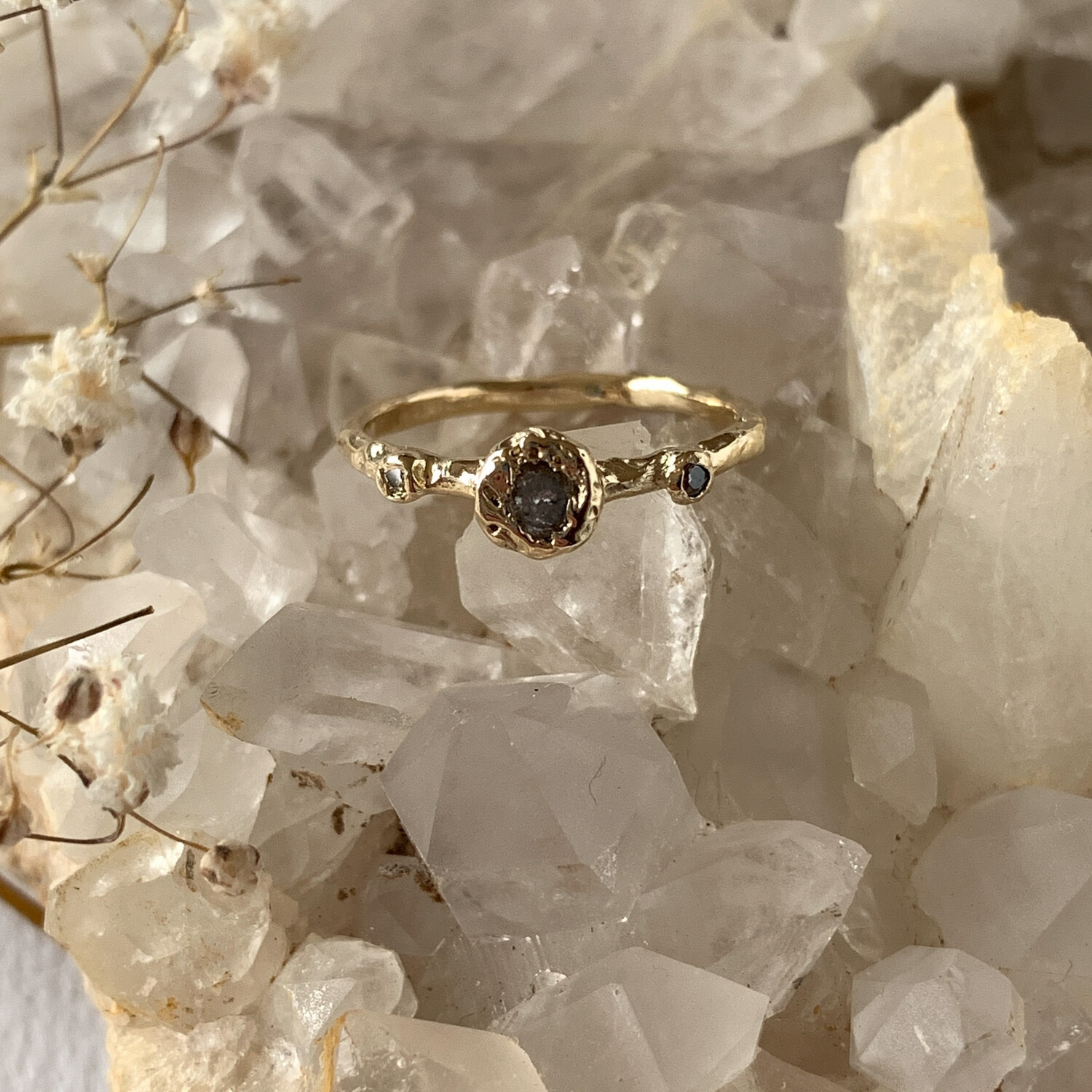 Guinlysa Ring