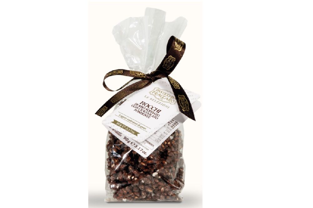 Puffed rice covered with dark chocolate