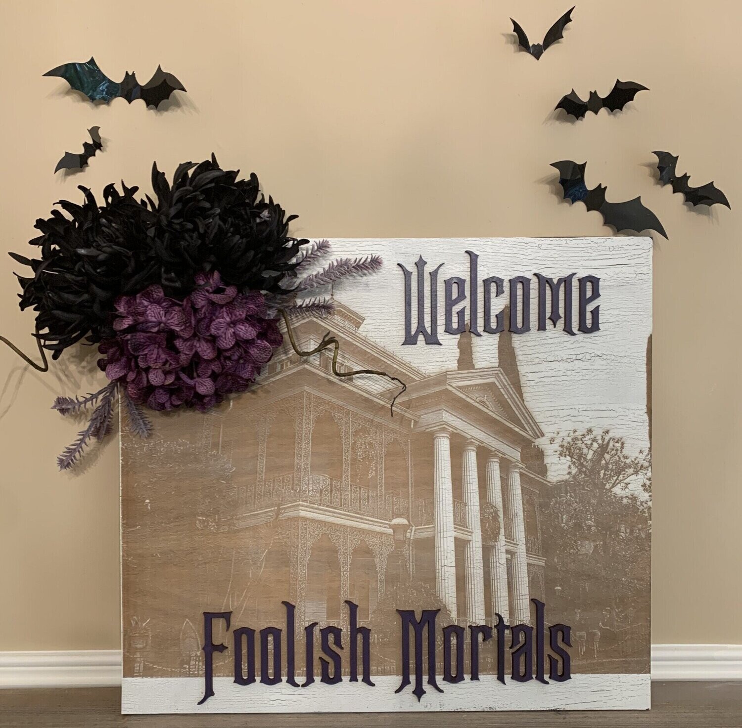 Spooky Mansion Welcome Sign