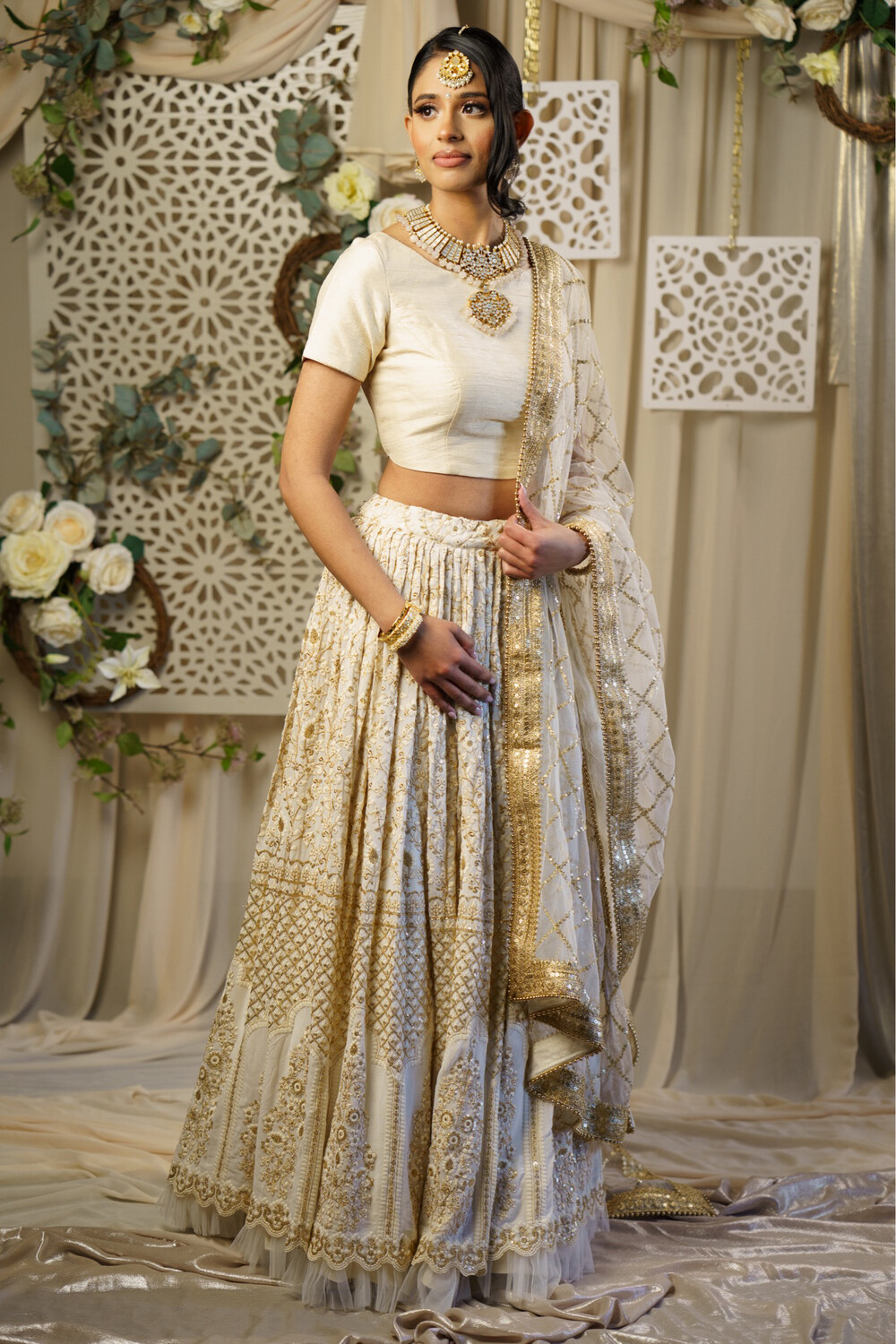 Savanaha Lehenga - Ivory