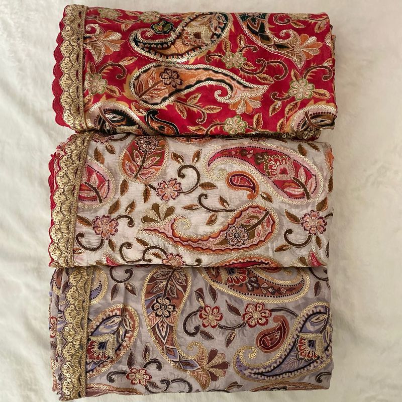 Paisley Dupatta
