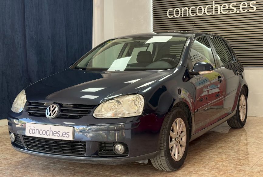VOLKSWAGEN GOLF 1.6 TRENDLINE 102 cv 144.500 Km