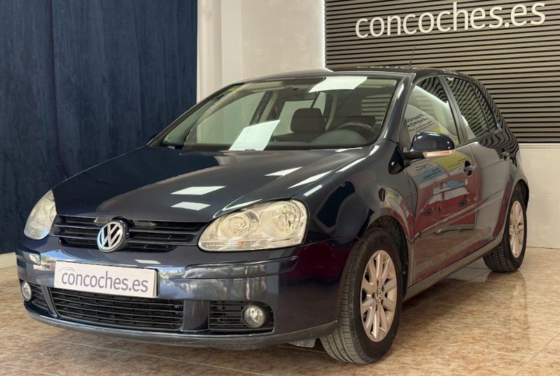 VOLKSWAGEN GOLF 1.6 TRENDLINE 102 cv 144.500 Km