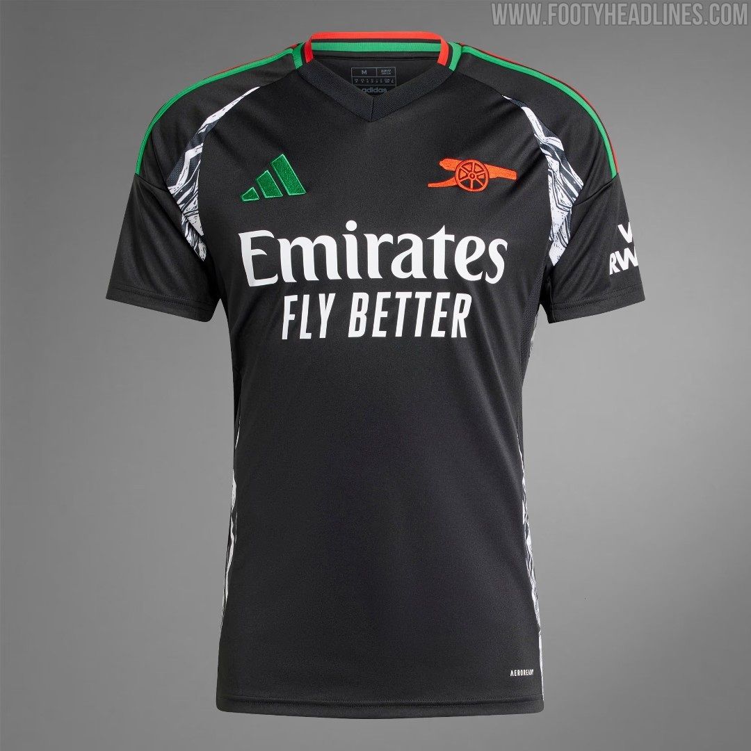 Arsenal Away                   24/25