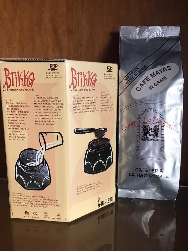 CAFÉ HACIENDA - CAFFÈ D'ALTURA SACCHETTO 250 GR. CON CAFFETTIERA BRIKKA CAFÉ HACIENDA - CAFFÈ D'ALTURA SACCHETTO 250 GR. CON CAFFETTIERA BRIKKA